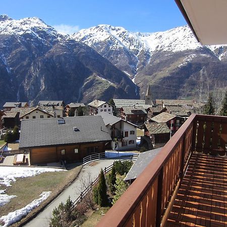Appartement In 1700M Mit Traumblick Grachen Exterior photo