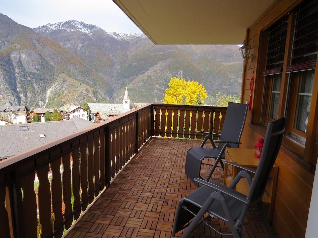 Appartement In 1700M Mit Traumblick Grachen Exterior photo