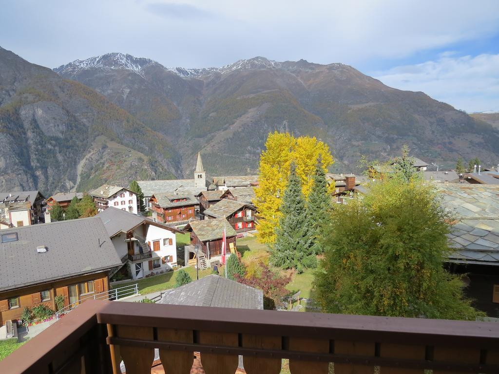 Appartement In 1700M Mit Traumblick Grachen Exterior photo